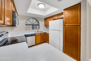 Photo #6: 6994680 Listing 