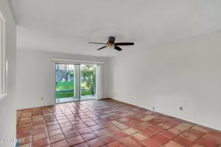 Photo #6: 6994929 Listing 