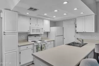 Photo #5: 6994966 Listing 