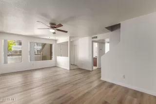 Photo #5: 6995017 Listing 