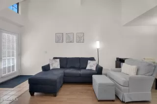 Photo #5: 6995021 Listing 