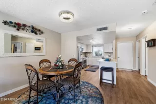 Photo #4: 6995313 Listing 