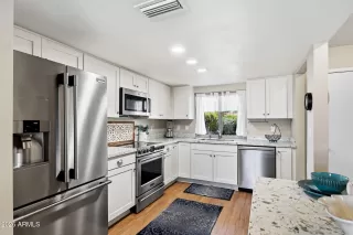 Photo #5: 6995313 Listing 