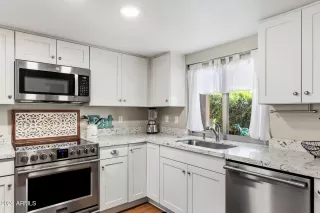 Photo #6: 6995313 Listing 