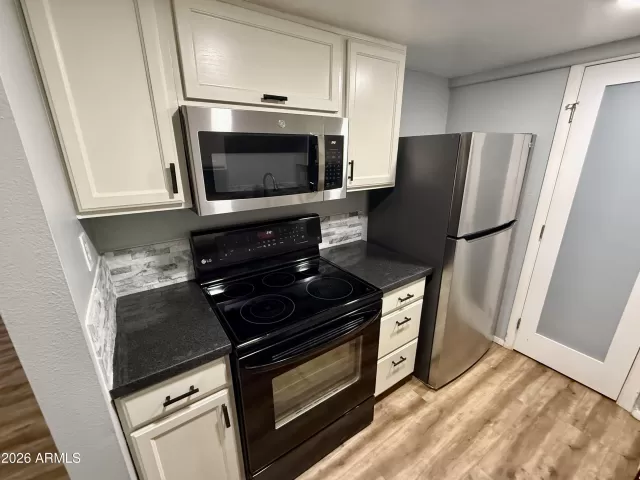 MLS: 6995441 Condo For Sale