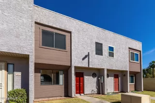 Primary Photo for MLS#: 6995496