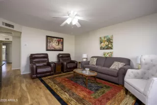 Photo #3: 6995629 Listing 