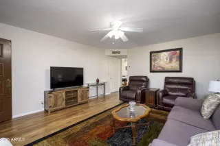 Photo #4: 6995629 Listing 