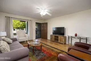 Photo #5: 6995629 Listing 