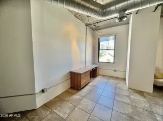 Photo #6: 6996025 Listing 