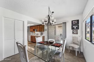 Photo #6: 6996107 Listing 