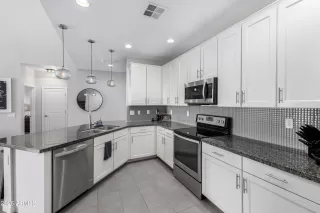 Photo #3: 6996163 Listing 