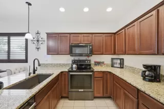 Photo #6: 6996233 Listing 