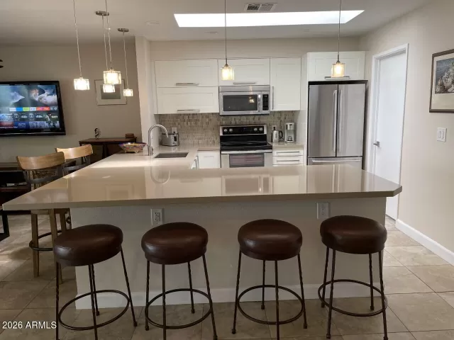 MLS: 6996320 Condo For Sale