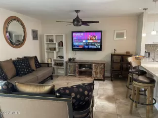 Photo #5: 6996320 Listing 