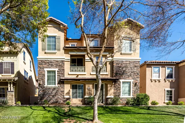 MLS: 6996417 Condo For Sale