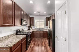 Photo #6: 6996417 Listing