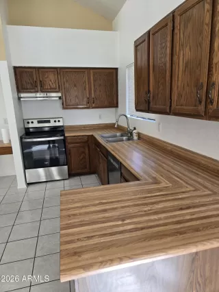 Photo #4: 6996434 Listing 