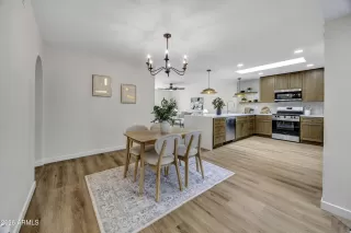 Photo #4: 6996595 Listing 