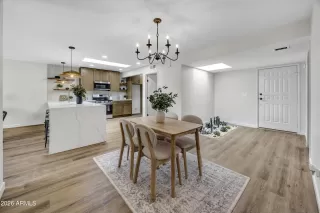 Photo #5: 6996595 Listing 