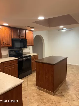 Photo #4: 6996616 Listing 