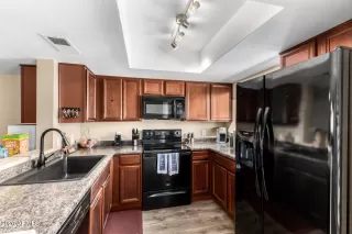 Photo #6: 6996720 Listing 