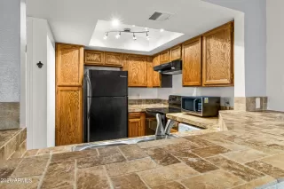 Photo #3: 6996846 Listing 