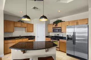 Photo #6: 6996926 Listing 