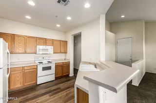 Photo #6: 6997016 Listing 