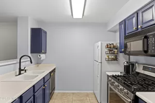 Photo #2: 6997075 Listing 