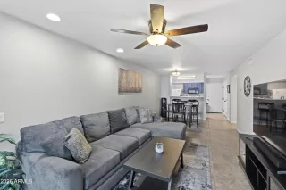 Photo #6: 6997075 Listing 