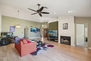 Photo #4: 6997169 Listing 