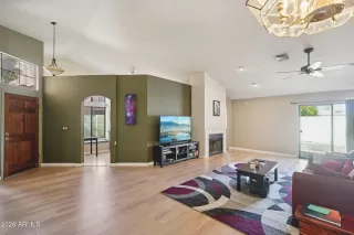 Photo #5: 6997169 Listing 