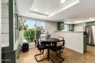 Photo #6: 6997272 Listing