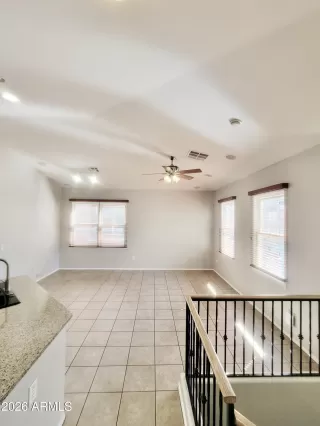 Photo #5: 6997602 Listing