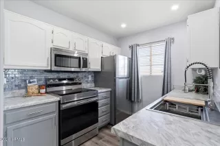 Photo #1: 6997641 Listing 