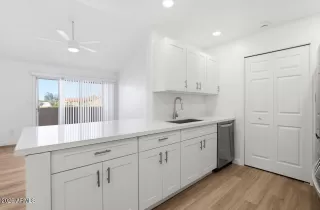 Photo #4: 6997767 Listing 