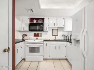 Photo #3: 6997952 Listing 