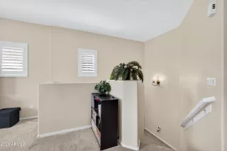 Photo #4: 6998102 Listing