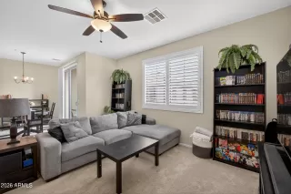 Photo #6: 6998102 Listing