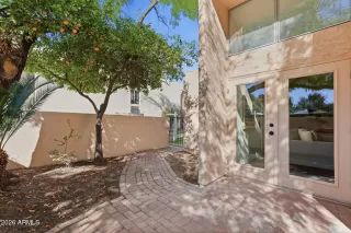 Photo #1: 6998289 Listing