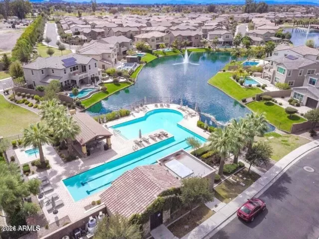 MLS: 6998478 Condo For Sale