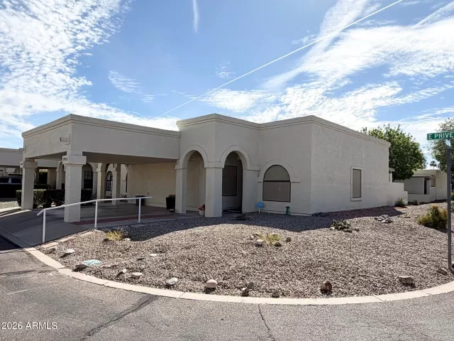 MLS: 6998512 Condo For Sale