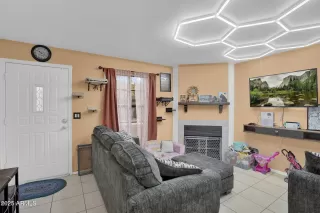 Photo #6: 6998567 Listing 