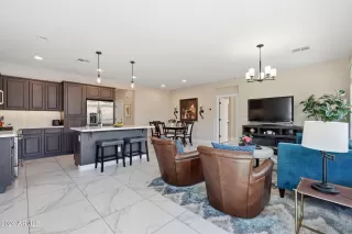 Photo #2: 6998736 Listing 