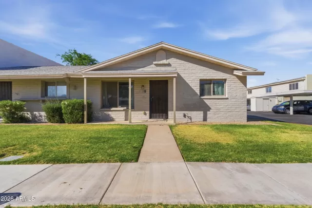 MLS: 6998803 Condo For Sale