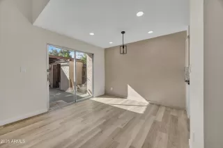 Photo #3: 6998883 Listing 