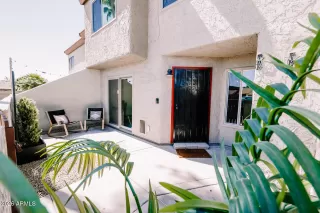 Photo #1: 6998933 Listing 