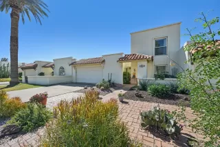 Photo #1: 6998958 Listing 