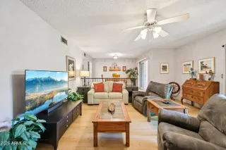 Photo #3: 6998958 Listing 